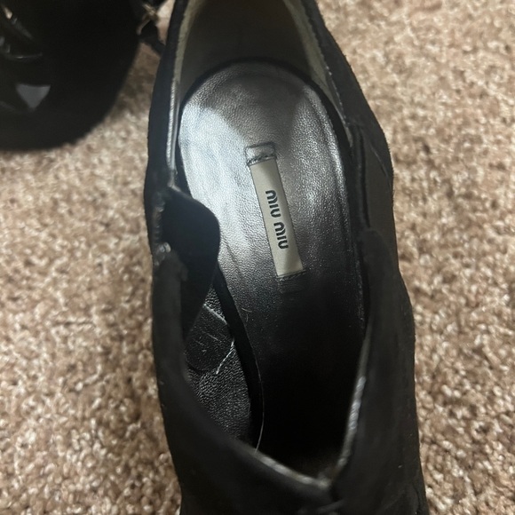 Miu Miu Suede black thick strappy heel booties - Picture 5 of 9